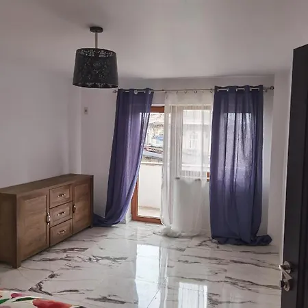 Apartament Garofitei * Constanţa